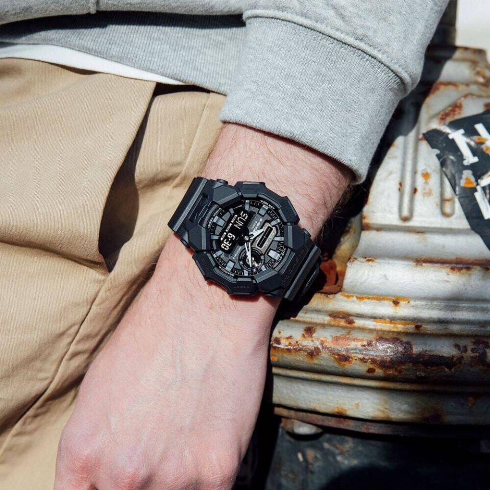 CASIO GA-010-1A1DR Quartz ERKEK KOL SAATİ