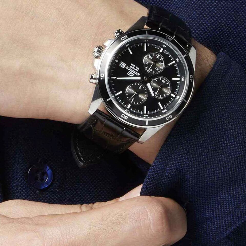 CASIO EFR-526L-1AVUDF Pilli (Quartz) Erkek Kol Saati