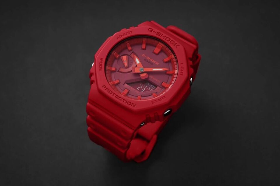 CASIO GA-2100-4ADR Analog & Dijital ERKEK KOL SAATİ