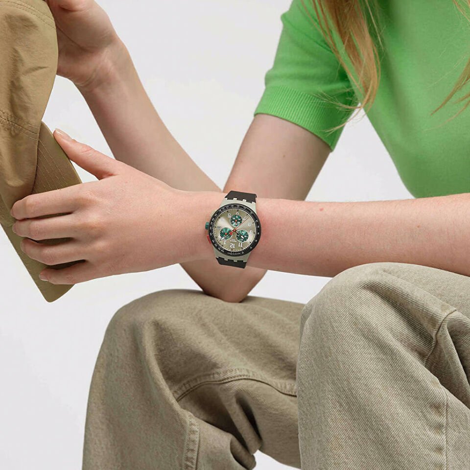 SWATCH SUST402 Quartz ERKEK KOL SAATİ