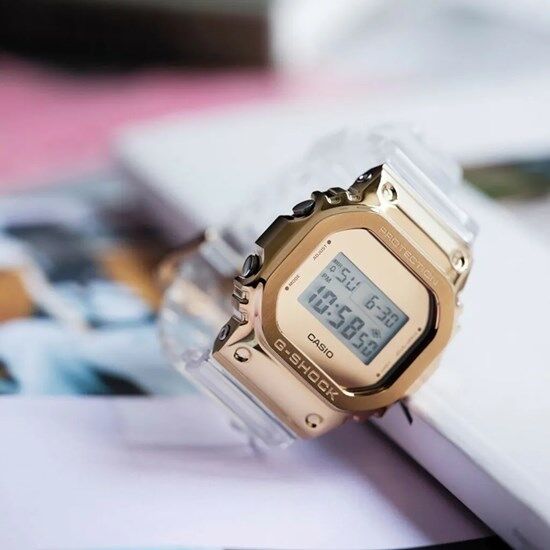 CASIO GM-5600SG-9DR Dijital ERKEK KOL SAATİ