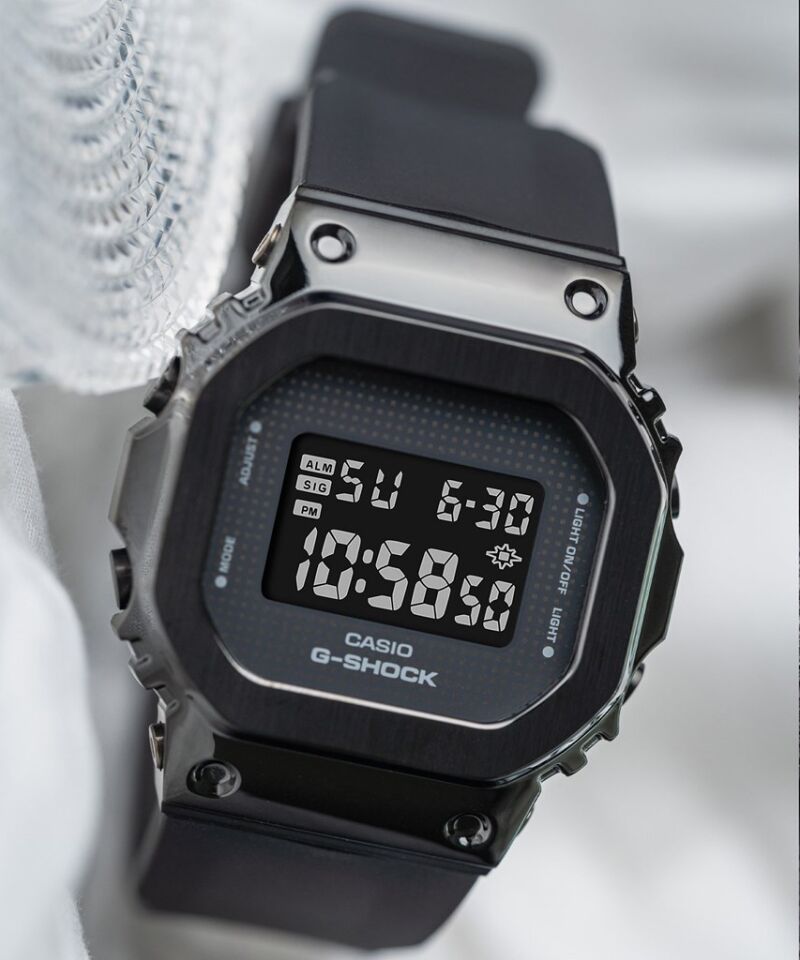 CASIO GM-S5600SB-1DR Dijital Erkek Kol Saati