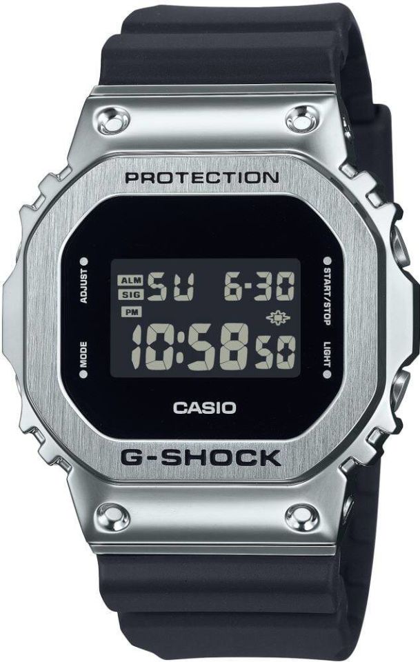CASIO GM-5600U-1DR Quartz ERKEK KOL SAATİ