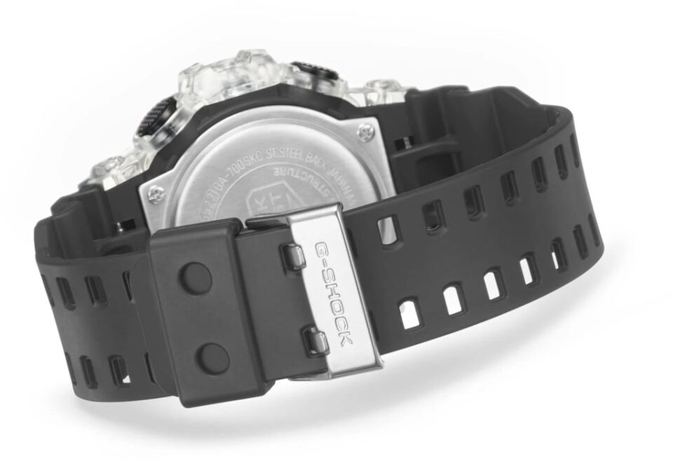 CASIO GA-700SKC-1ADR Analog & Dijital ERKEK KOL SAATİ