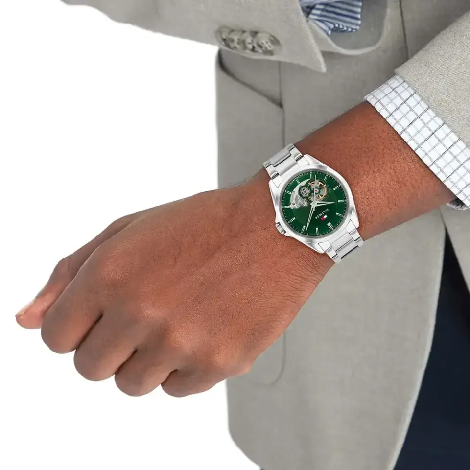 TOMMY HILFIGER TH1710717 Quartz ERKEK KOL SAATİ