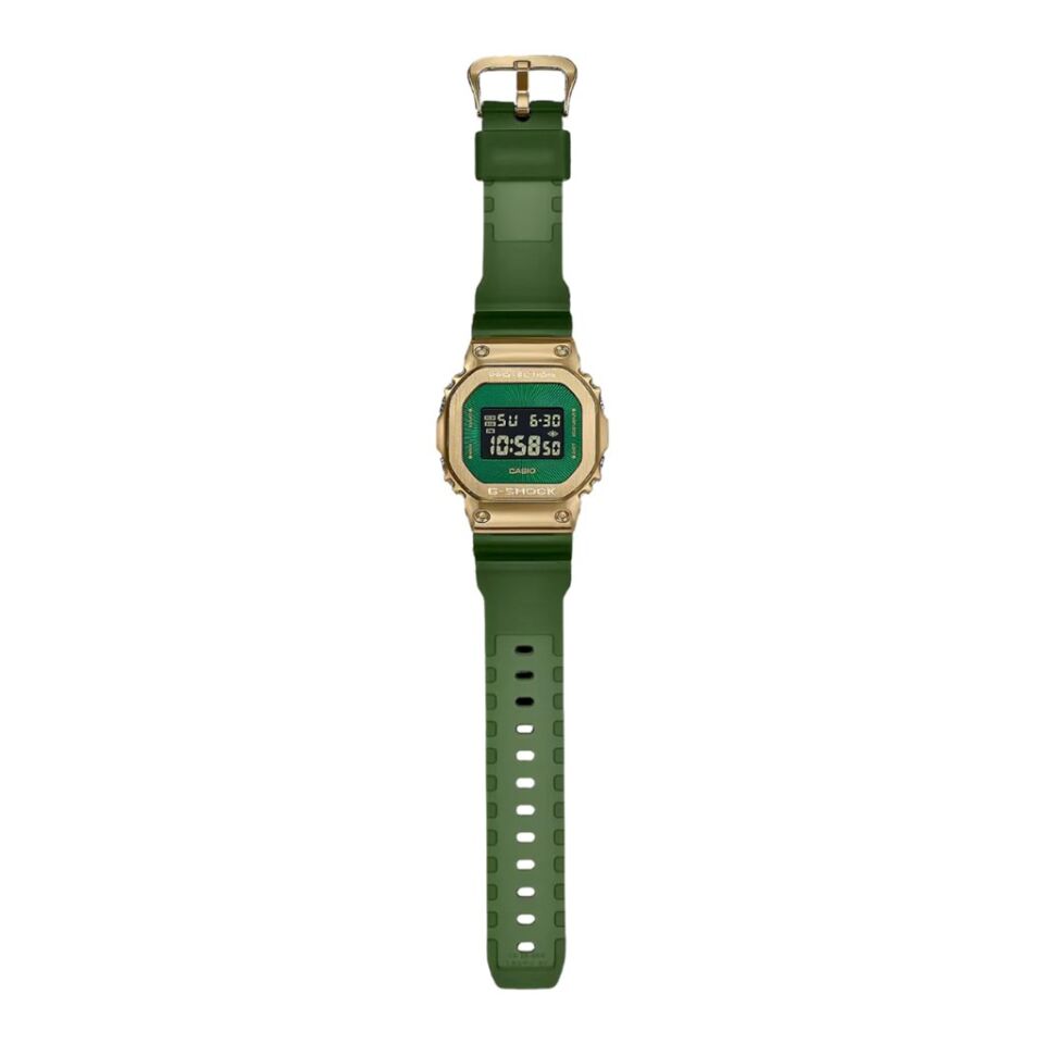CASIO GM-5600CL-3DR Quartz ERKEK KOL SAATİ