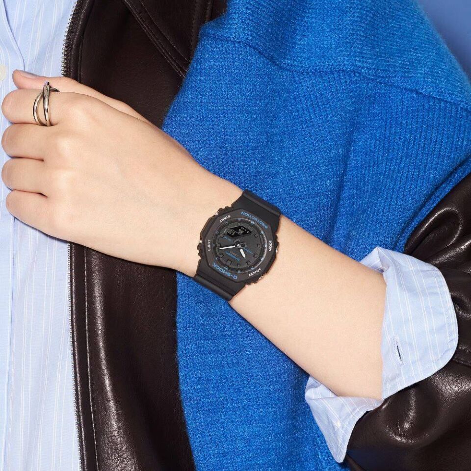 CASIO GMA-P2100BA-1ADR Analog & Dijital KADIN / KIZ KOL SAATİ