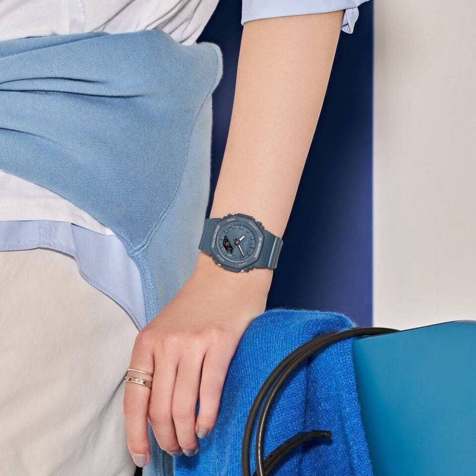 CASIO GMA-P2100BA-2ADR Analog & Dijital KADIN / KIZ KOL SAATİ