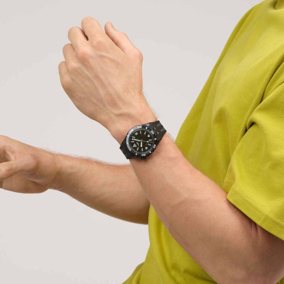 SWATCH SSCU09B100 Quartz ERKEK KOL SAATİ