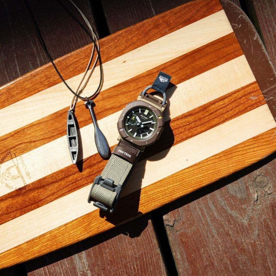 CASIO PRJ-B001B-5DR Dijital/Analog Erkek Kol Saati