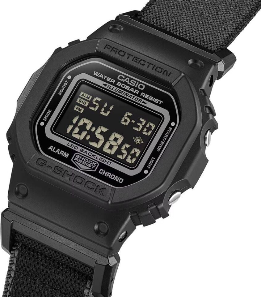 CASIO DW-5600MNC-1DR Quartz ERKEK KOL SAATİ
