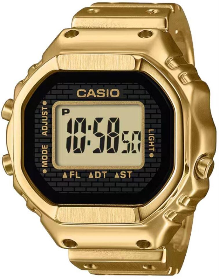 CASIO CRW-001G-9DR Dijital Erkek Kol Saati