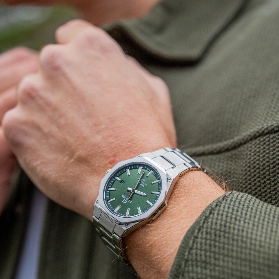 CASIO EFR-S108D-3AVUDF Pilli (Quartz) Erkek Kol Saati